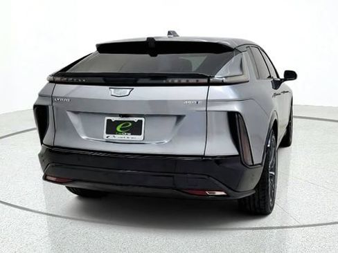 Used 2024 Cadillac Lyriq Sport RWD image 8