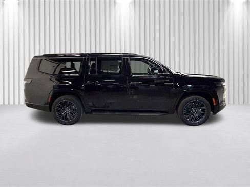 New 2026 Jeep Grand Wagoneer L 4WD image 2