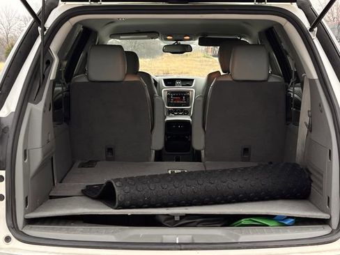 Used 2015 GMC Acadia SLT image 24