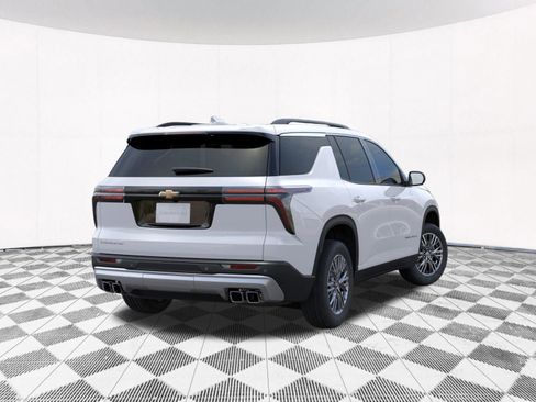 New 2026 Chevrolet Traverse LT FWD image 9