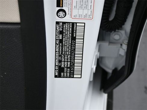 Used 2024 Mercedes-Benz S 580 4MATIC Sedan image 19