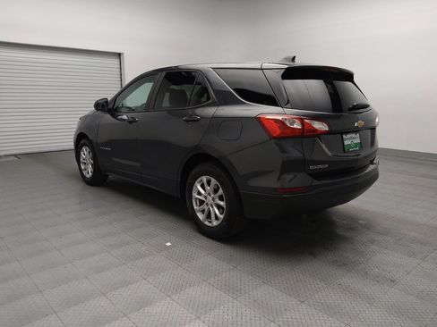 Used 2021 Chevrolet Equinox LS w/ LS Convenience Package image 5