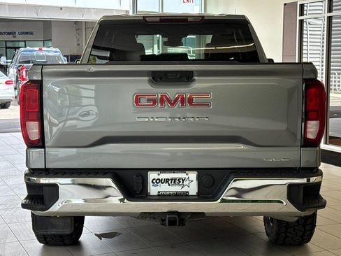 Used 2023 GMC Sierra 1500 SLE image 5