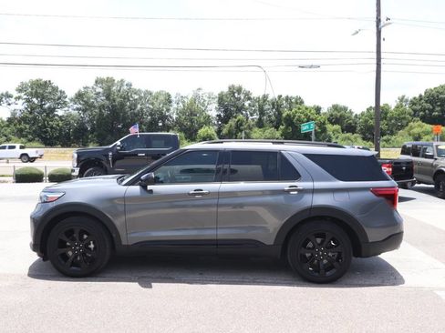 Used 2023 Ford Explorer ST-Line w/ Class IV Trailer Tow Package RWD image 5