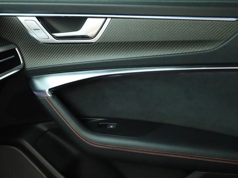 Certified 2023 Audi RS 6 AWD/4WD image 31