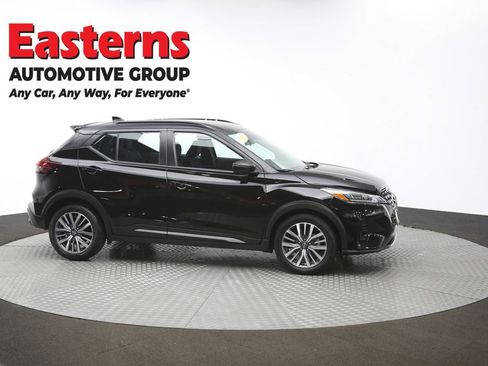 Used 2024 Nissan Kicks SR image 46