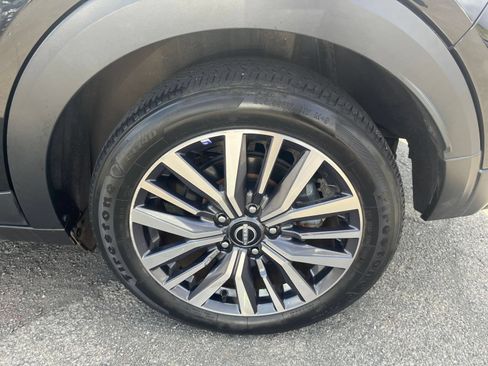 Used 2024 Nissan Kicks SV FWD image 28