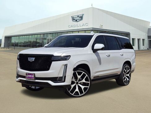 Used 2023 Cadillac Escalade Sport Platinum AWD/4WD image 1