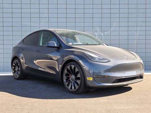 Used 2022 Tesla Model Y Performance AWD/4WD image 6