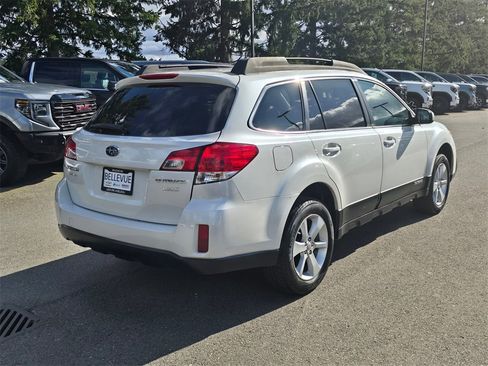 Used 2013 Subaru Outback 2.5i Premium w/ All-Weather Pkg image 38