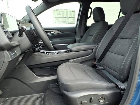 New 2026 Chevrolet Traverse LT w/ Enhanced Driving Package image 8