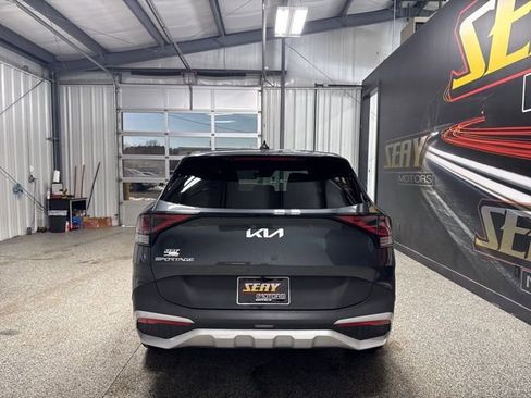 Used 2024 Kia Sportage EX image 19