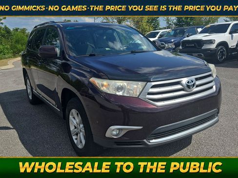 Used 2011 Toyota Highlander 4WD w/ Tech Pkg image 1