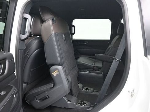 New 2026 Nissan Armada SL AWD/4WD image 30