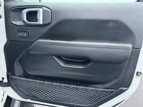 Used 2021 Jeep Wrangler Unlimited Rubicon 4xe w/ Cold Weather Group image 40