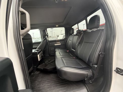 Used 2019 Ford F150 Lariat image 21
