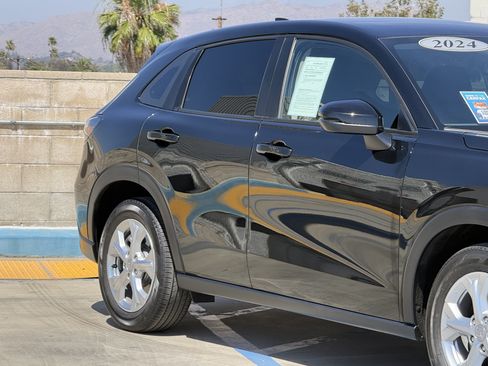 Used 2024 Honda HR-V LX image 5