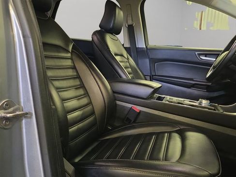 Used 2022 Ford Edge SEL image 13