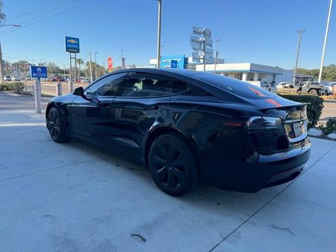 Used 2022 Tesla Model S Base image 3