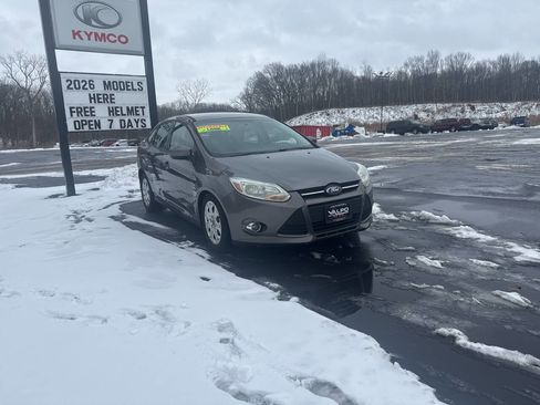 Used 2012 Ford Focus SE image 11