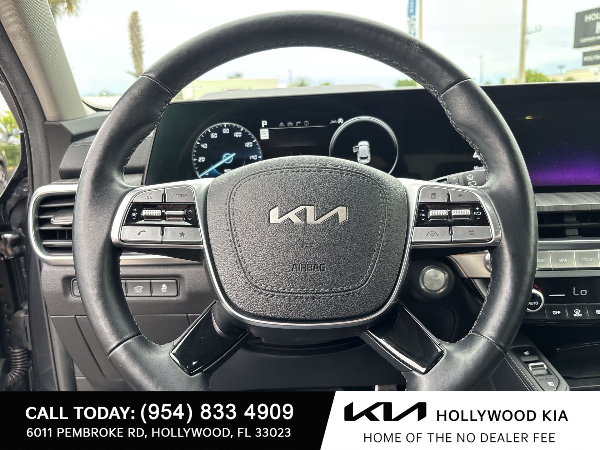 Certified 2024 Kia Telluride SX w/ Towing Package AWD/4WD image 11