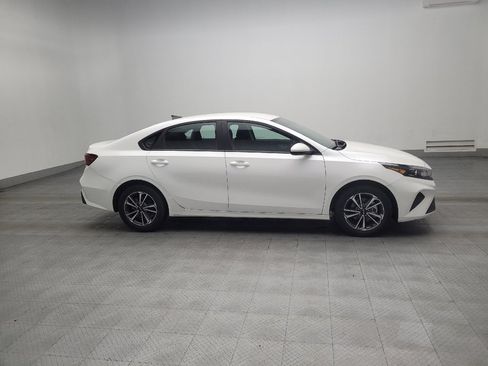 Used 2024 Kia Forte LXS image 11