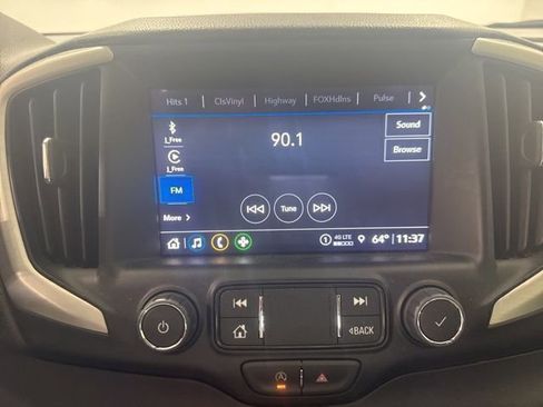 Used 2023 GMC Terrain SLT image 16