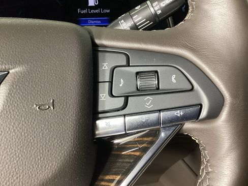 Used 2023 Cadillac Escalade Premium Luxury w/ Performance Package AWD/4WD image 29