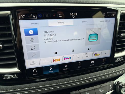 New 2026 Chrysler Pacifica Select image 24