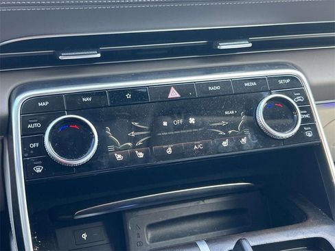 Used 2023 Genesis GV80 3.5T image 16