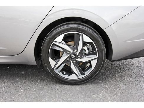 Certified 2022 Hyundai Elantra SEL w/ Convenience + Premium Package FWD image 33