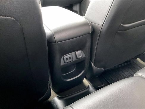 Used 2016 GMC Canyon SLT w/ Driver Alert Package RWD image 34