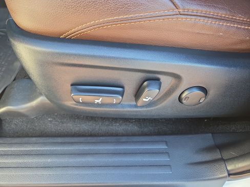 Used 2022 Toyota 4Runner Limited image 33