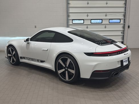 Used 2026 Porsche 911 Carrera RWD image 7