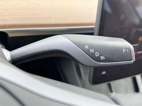 Used 2023 Tesla Model 3 Standard Range image 31