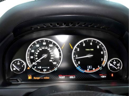 Used 2015 BMW X5 xDrive50i image 32