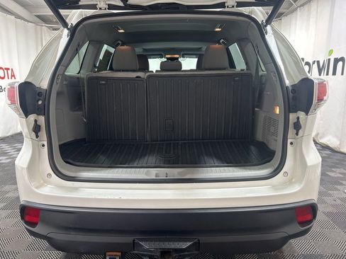 Used 2015 Toyota Highlander XLE image 17