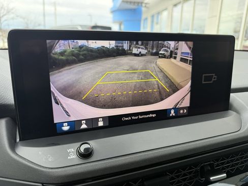 Used 2023 Honda Accord Sport image 6