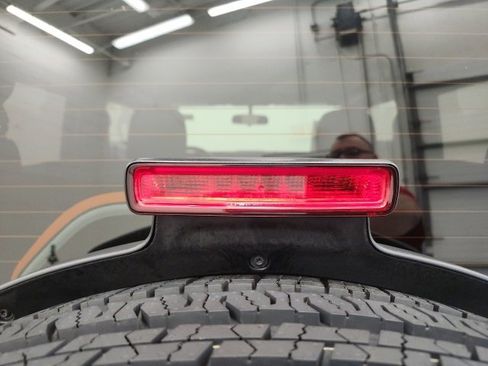 Used 2025 Jeep Wrangler Sport image 23