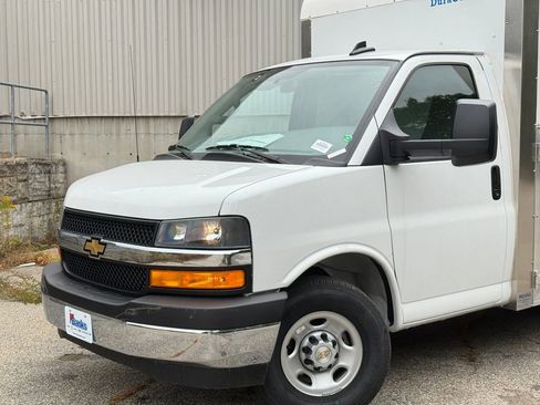 New 2025 Chevrolet Express 3500 w/ Power Convenience Package RWD image 3