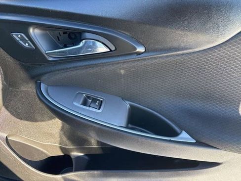 Used 2024 Chevrolet Malibu LS image 39