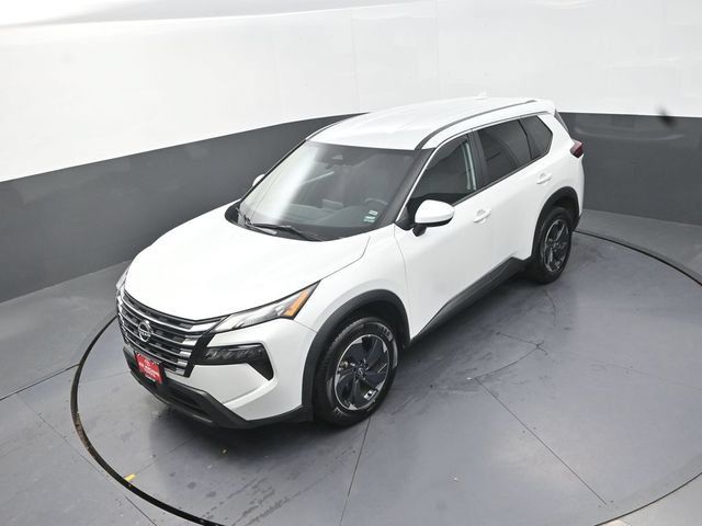 Used 2024 Nissan Rogue SV FWD image 25