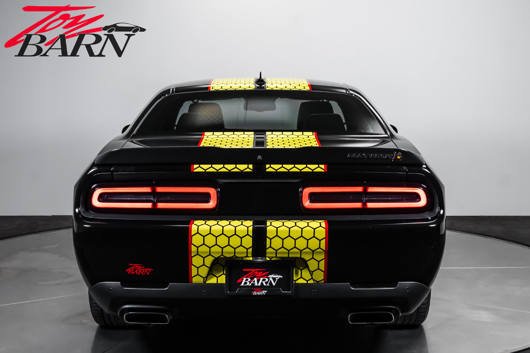 Used 2023 Dodge Challenger R/T Scat Pack RWD image 4
