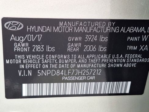 Used 2018 Hyundai Elantra Value Edition FWD image 32