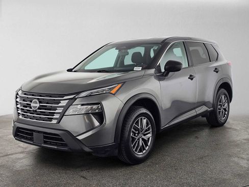 Used 2024 Nissan Rogue S FWD image 7
