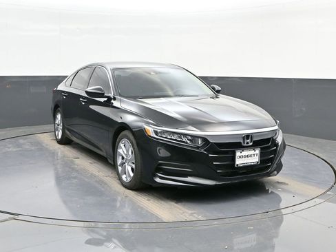Used 2019 Honda Accord LX image 18
