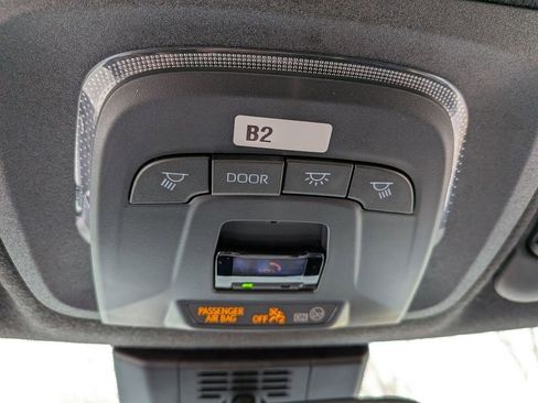 New 2026 Toyota Corolla SE FWD image 15