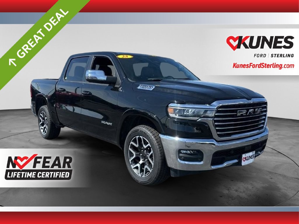 Used 2025 RAM 1500 Laramie AWD/4WD image 1