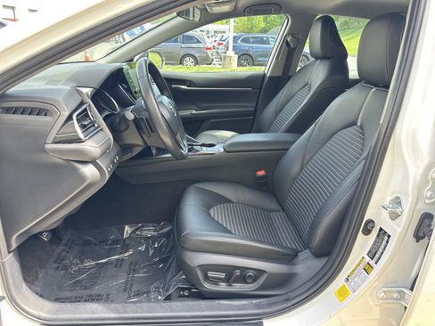 Used 2024 Toyota Camry SE FWD image 15
