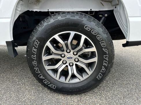 Used 2021 Ford F150 Lariat w/ Equipment Group 501A Mid AWD/4WD image 20